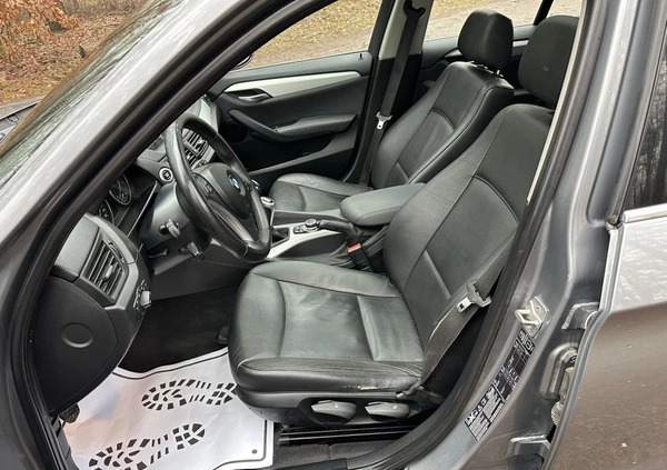 BMW X1 cena 37900 przebieg: 220000, rok produkcji 2011 z Wągrowiec małe 596